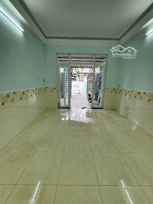 bán nhà giá tốt 1 lầu gần trung tâm y tế dĩ an - bình dương