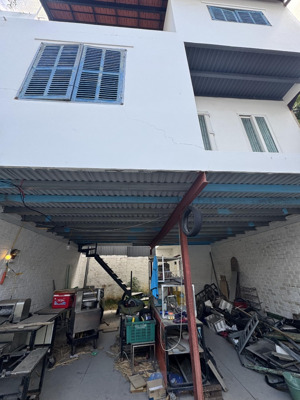 bán lô đất tặng nhà lắp ráp hẻm củ chi nha trang.
cách biển 700m hẻm ô tô rộng 2m8 - 3,5
