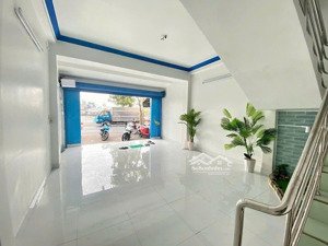 cho thuê nhà mặt tiền nguyên căn đường trần xuân soạn, phường tân hưng, quận 7