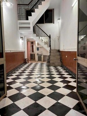 Cho thuê nhà nguyên căn ngõ 459 Bạch Mai, 31m&#178; x 3 tầng , 3 ngủ, 7 Triệu ở gđ, nhóm