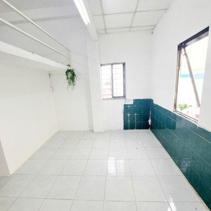 phòng đẹp có phòng gác lửng, máy lạnh 26/42 tân sơn nhì, q.tân phú
