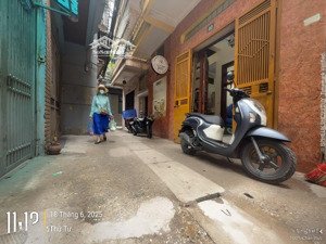 chuẩn nhà dân xây - 3 bước ra phố lạc long quân - 9, x tỷ