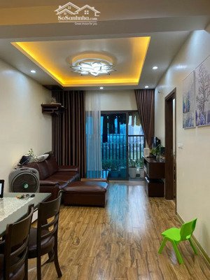 bán căn hộ đẹp tầng trung chung cư c1/c2 xuân đỉnh full nội thất xịn