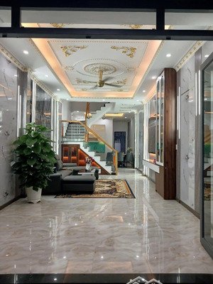 nhà 2 lầu gần vòng xoay an phú tp thuận an