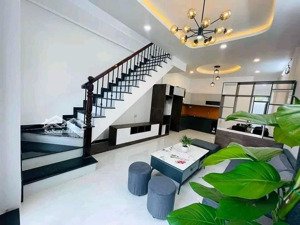 nhà 2 tầng ngay hẻm 418/xx nguyễn thái sơn, gò vấp. giá: 1 tỷ 690 dt: 43,1 m2 đang cho thuê 10tr/th