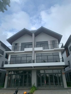 kẹt tiền bán lỗ căn shophouse id junction chỉ 7,5 tỷ tiện ở & vp kd