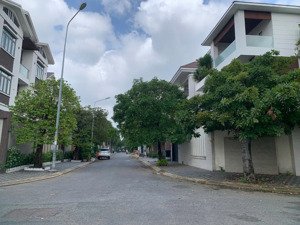 bán villa góc 2 mặt tiền đường lớn khu biệt thự ven sông p13, bình thạnh