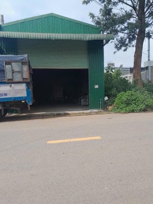 cần bán gấp lô đất đẹp cách ql 20 chỉ 100m-đức trọng - lâm đồng có sẵn nhà kho & nhà ở