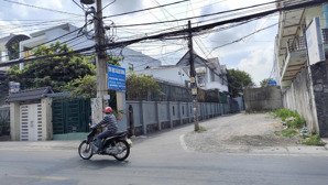 bán đất 136m2 - góc 2 mặt tiền kinh doanh kdc sầm uất, đường yên thế, hố nai 3, tb. giá chỉ 4tỷ999