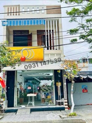 bán nhà 1 lầu ngang 6m mặt tiền ngay chợ bình chánh giá 1tỷ150tr, đang cho thuê 17tr/tháng