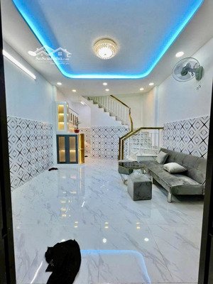 nhà 2 tầng. dtsd 46m2. hẻm 5m oto đường chiến lược - khu chợ da sà - giáp quận 6. giá 2,x tỷ