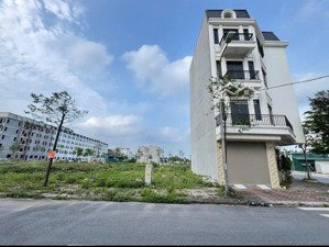 chính chủ gửi bán lô view trường học cấp 2 lim, dự án 4,6ha tt lim, ngay hồ điều hoà trung tâm