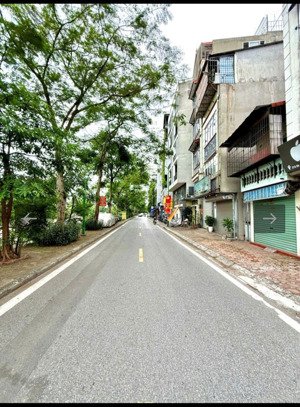 bán gấp đất tặng nhà hai tầng mặt phố bờ sông sét, hoàng mai, 98m, 33 tỷ