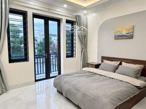 nhà cho thuê full nội thất gần kcn đồng văn - 6pn khép kín - rộng rãi, tiện nghi