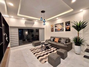 siêu phẩm nguyên căn nhà phố đàm quang trung - thang máy- full nội thất - 17 triệu - nhiều tiện ích