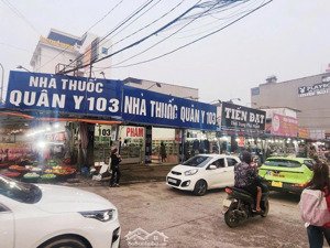 bán lô góc 137m2 có 4 kiot đang cho thuê 70tr/tháng duy nhất chợ sam sung - phổ yên