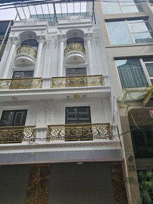 phân lô - hồng hà - ba đình - 6 tầng -thang máy - mới koong - ô tô ngủ trong nhà -thông ô bàn cờ