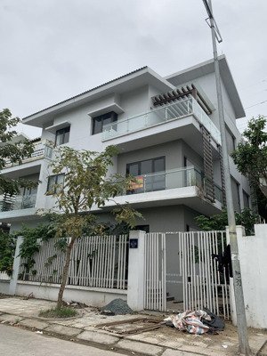 cho thuê biệt thự c37 tố hữu thanh xuân dt 120m2x4t mặt tiền 8m, văn phòng, chuyên gia ở 40tr