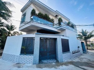 bán nhà 2 tầng mới, góc 2 mặt tiền vĩnh ngọc, nha trang. 75m2 sổ hoàn công. giá 2 tỷ 750 triệu