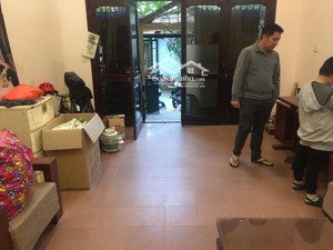 nhà riêng ngõ phố giải phóng gần ngã tư vọng dt60m2x4t giá 16tr