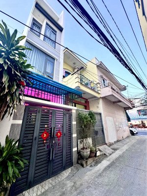 cho thuê nhà 5 phòng ngủ full nội thất khu phước long giá 12 triệu /th