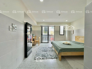 studio cho thuê full nội thất có ban công gần sân bay tân sơn nhất