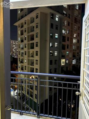 Cần bán chung cư 312 Lạc Long Quân Quận 11 - Sổ hồng rồi giá 2,8 tỷ