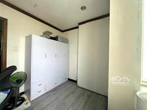 cần share phòng chung cư hagl2 -q7, tầng cao view thoáng bitexco - giá hạt dẻ 3,5tr