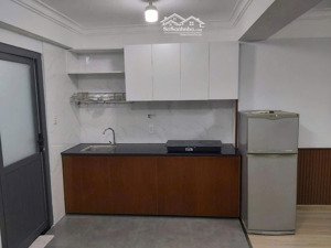 bán căn hộ chung cư 109 nguyễn biểu ( q 5 ) : dt 50m2.2pn giá 2.8 tỷ lh hưng