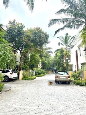 giảm 3 tỷ biệt thự vip kdt việt hưng, giá đầu tư, dt 210m2 - mt 11m - 3x tỷ
