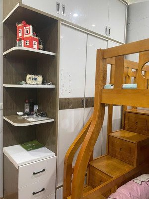 cc cần bán nhanh căn 2pn và 2wc, 70m2 tim tường, 66m2 thông thủy, cc thăng long victory