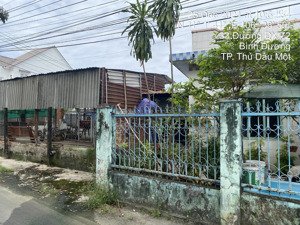 bán nhà 3 mặt tiền đường dx071, 072 phường định hòa, thủ dầu một, bình dương. dt 312m2. giá 4,5 tỷ