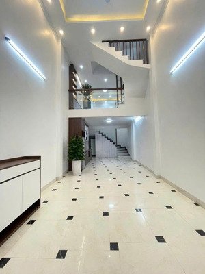 nhà đẹp - đường ô tô tránh - đỗ trước cửa phố xốm gần đại học đại nam chọn nhà là chọn