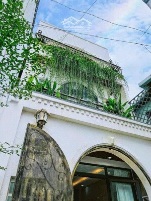 bán gấp! nhà 80m2 sư vạn hạnh, p12, q10. xây 1 trệt 2 lầu, giá 5 tỷ. gần vạn hạnh mall, sổ riêng