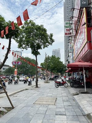 mảnh đất đẹp - ô tô tránh - 30m ra mặt phố vạn phúc - đối diện khu liền kề golden silk - xây ở