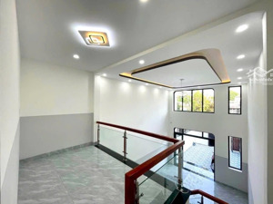 chỉ 450tr sở hữu ngay nhà 1 trệt 1 lửng đúc mới xây sổ riêng thổ cư, gần trung tâm phường tân triều