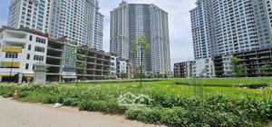 bán bt liền kề tại ia20 ciputra, 3x tỷ, 85m2 mặt đường chính xây 6 tầng như thổ cư