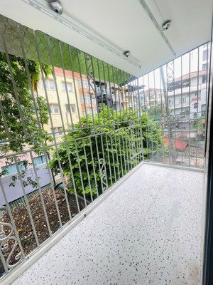 tập thể liễu giai, vạn bảo, t3, 90m2 (52m2 sổ), 3 ngủ, 2wc, nhỉnh 5 tỷ