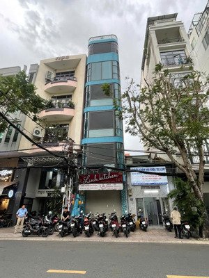 có thang máy giá rẻ 50 triệu - mặt tiền hoàng diệu - bến vân đồn, quận 4 - 7 tầng, pccc