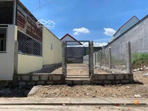 trung tâm thị trấn diên khánh - khánh hoà - đường ô tô có vỉa hè