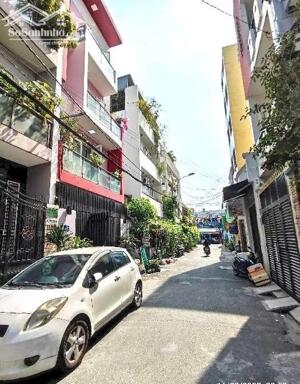 NHÀ MỚI 4 TẦNG - TÔN THẤT HIỆP QUẬN 11 - 70M2- 6PN - 2 MẶT HẺM - XE HƠI VÀO NHÀ - MỘT BƯỚC RA MẶT TIỀN