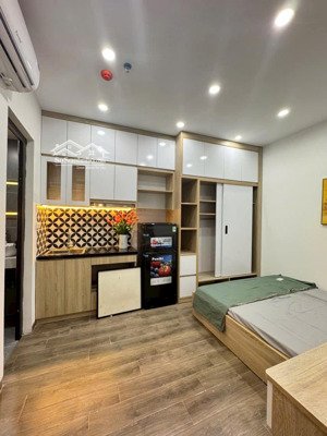 rẻ nhất! toà chdv nguyễn khánh toàn xây mới, su cóc đỗ cửa, 70m2*8t thang máy, 1.2 tỷ/năm, đủ pccc