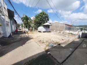 giá tốt - bán lô đất 2 mặt tiền hiếm có 45m2 - ngang 4.5m tại vĩnh hải, gần bệnh viện ung bướu