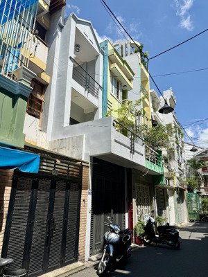 cho thuê nhà riêng 4pn, 3wc, 50m2, 16 triệu vnd ở lê văn sỹ, p 1, tân bình, hcm