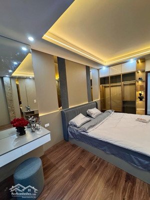 ngay hồ tây - dân xây - gần phố - nhà đẹp thoáng sáng - full nội thất- khu dân trí- xuân la