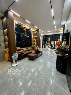 mặt tiền 8m lạc long quân, p8 tân bình 3 tầng 50m² tặng full nội thất 8.8 tỷ