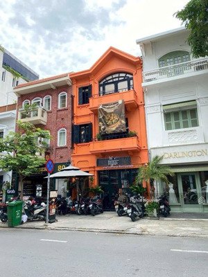 nhà hiếm nguyễn trọng tuyển! ngang 8m - 3 tầng. cần bán gấp giá chỉ 22 tỷ