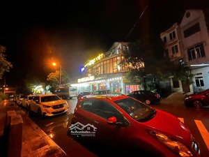 bán nhà lô góc 170m2 x 3 tầng mặt sông đà view đỉnh kinh doanh nhà hàng, khách sạn siêu đẹp