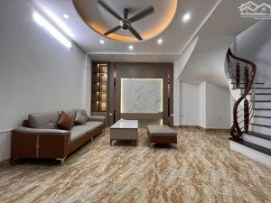bán nr 40m2, 8,8 tỷ ở tôn đức thắng, hàng bột, đống đa, hn, view đẹp, vị trí đẹp, nội thất full