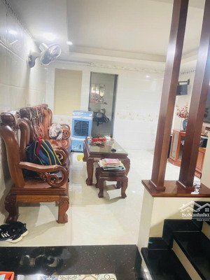 nhà 5 tầng phường 10, tân bình 62m² vuông vức 6pn có dòng tiền giá 12.4 tỷ